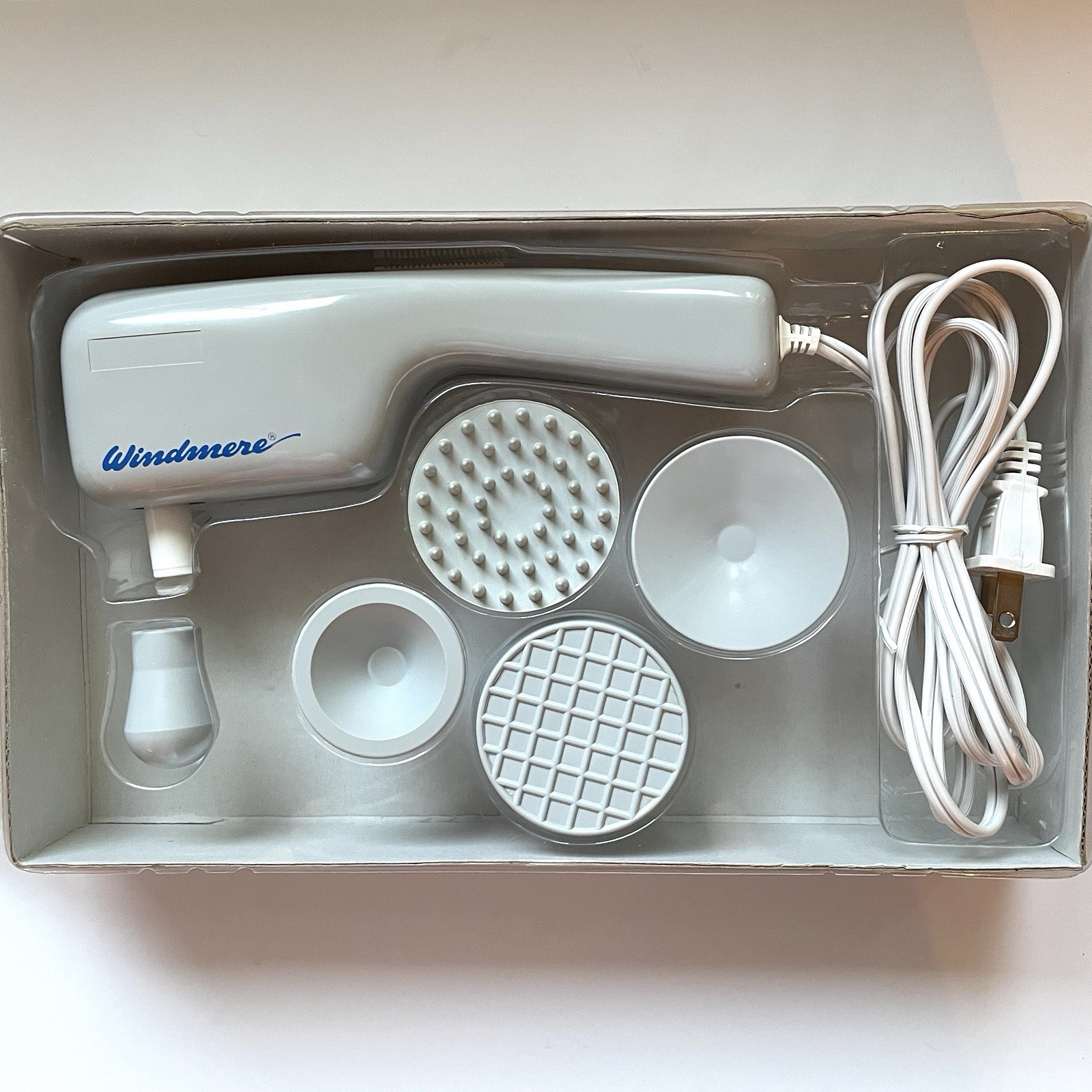 Windmere Prelude 3 Body Massager 2 Speed 5 Attachments w Box 3301/670 TESTED