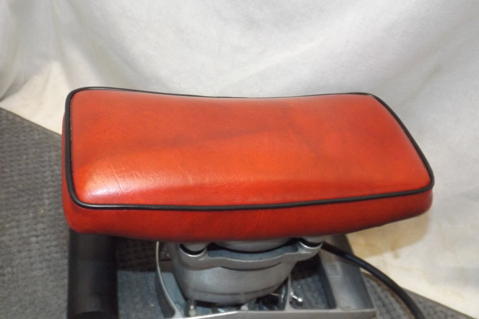 MORFAM JEANIE RUB PROFESSIONAL FULL BODY MASSAGER M69-315A**SEE DESCRIP & PICS