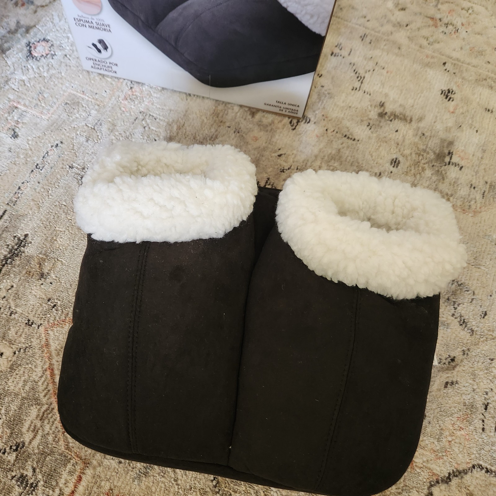 Body Innovations Soothing Foot Warmer, Grey and fleece NEW
