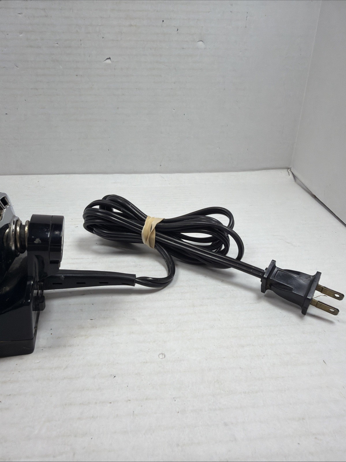 Oster Imperial 2-Speed Vibrating Handheld Electric Massager 138-11A Made in USA