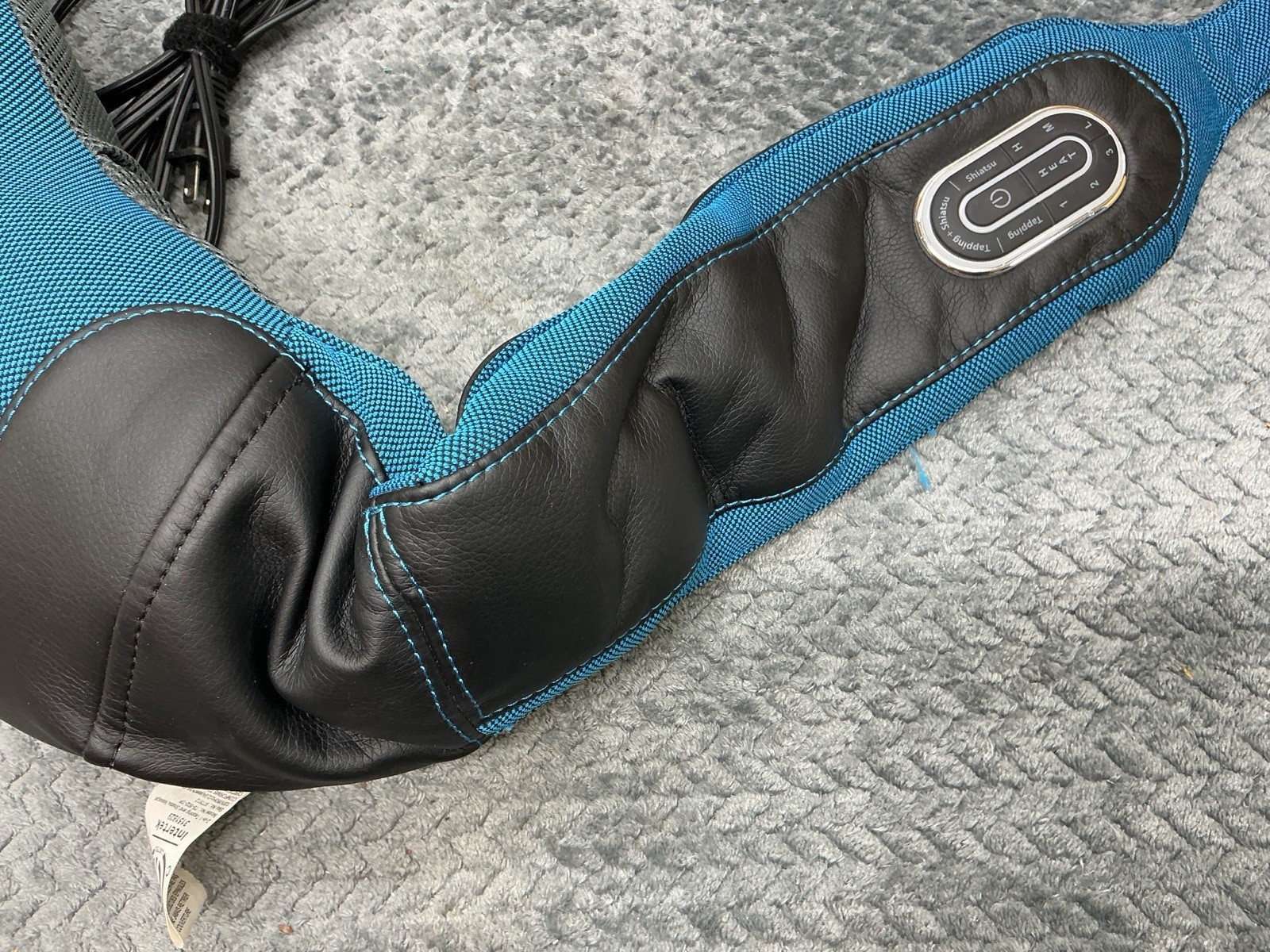 Brookstone TS-502-TP 2-in-1 Shiatsu Neck Shoulder Massager w Heat
