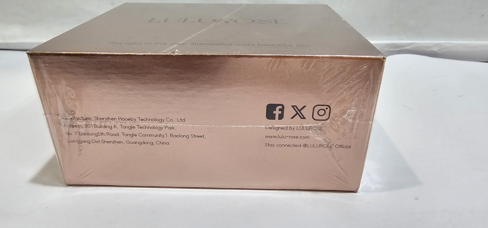 LULUROSE Facial LED Massager Cordless Handheld Rose Gold USB Rechargeable D8