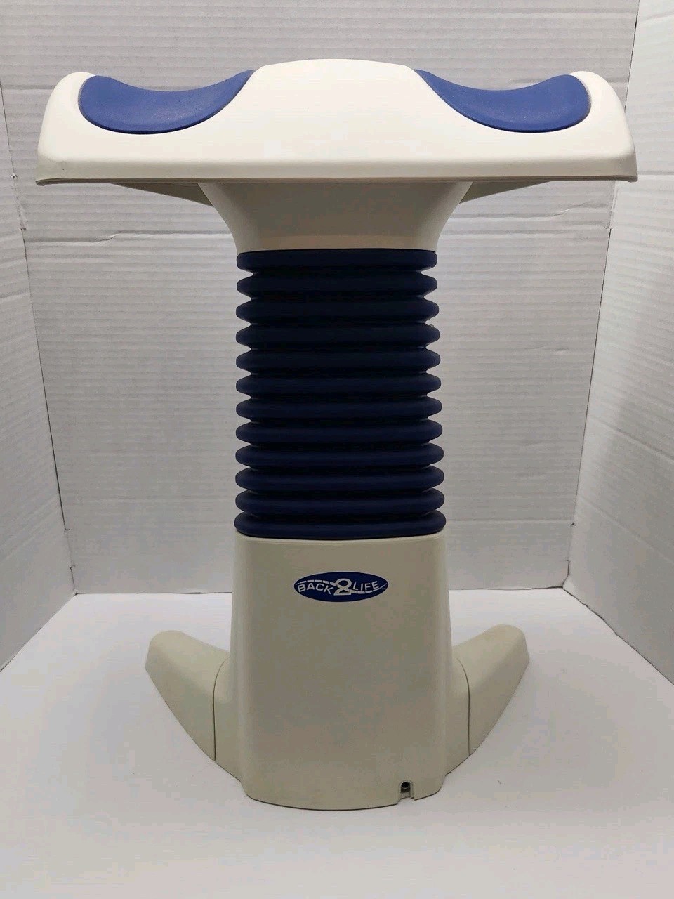 Back2Life Continuous Motion Massager Back Pain Therapeutic adjustable Height