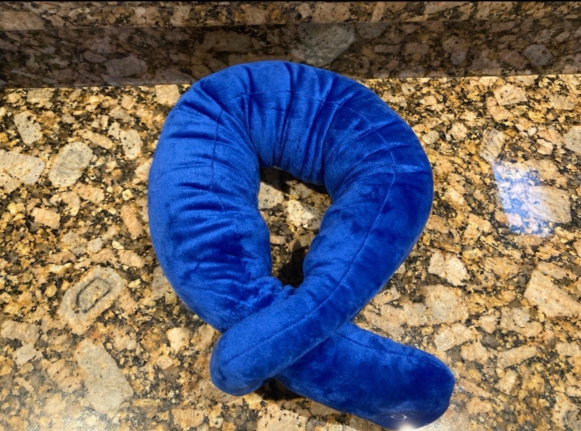 Lomitech Neck Pillow/Wrap Vibration Massaging Wireless Travel Soft Touch (NEW)