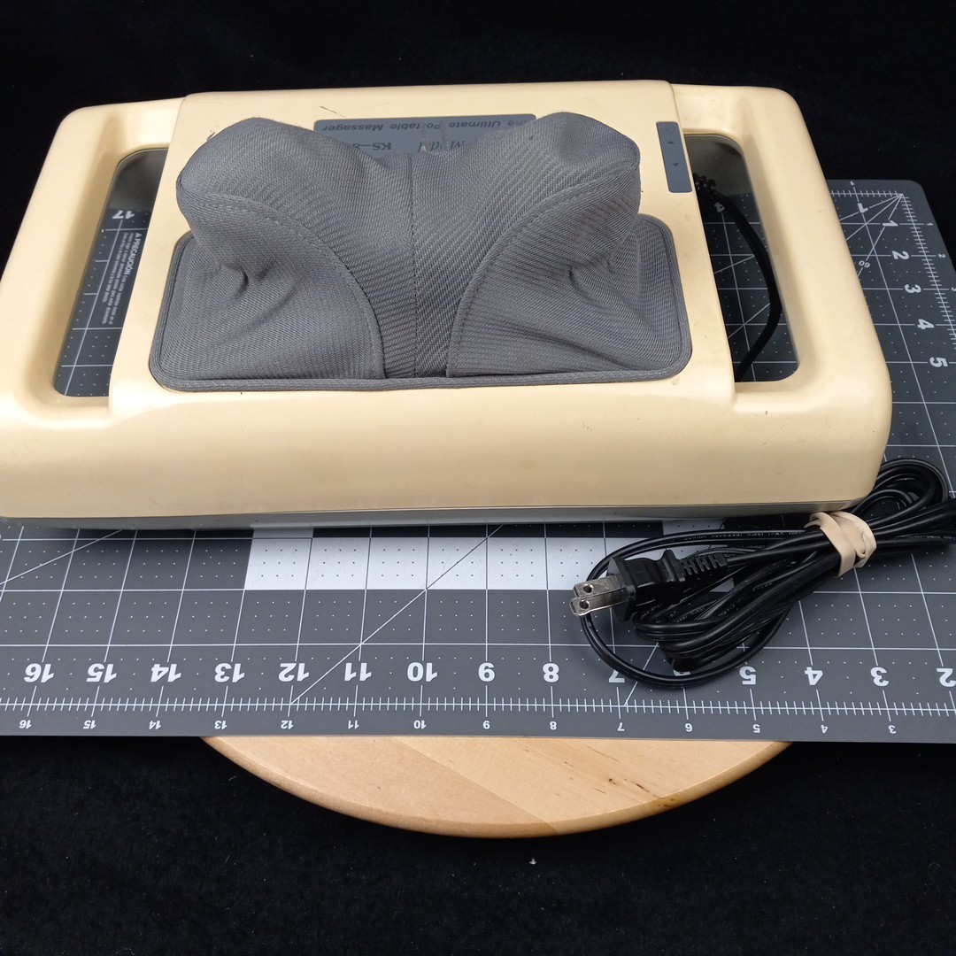 Kneading Fingers Deluxe Model KS-8001 Ultimate Portable Massager Tested & Works