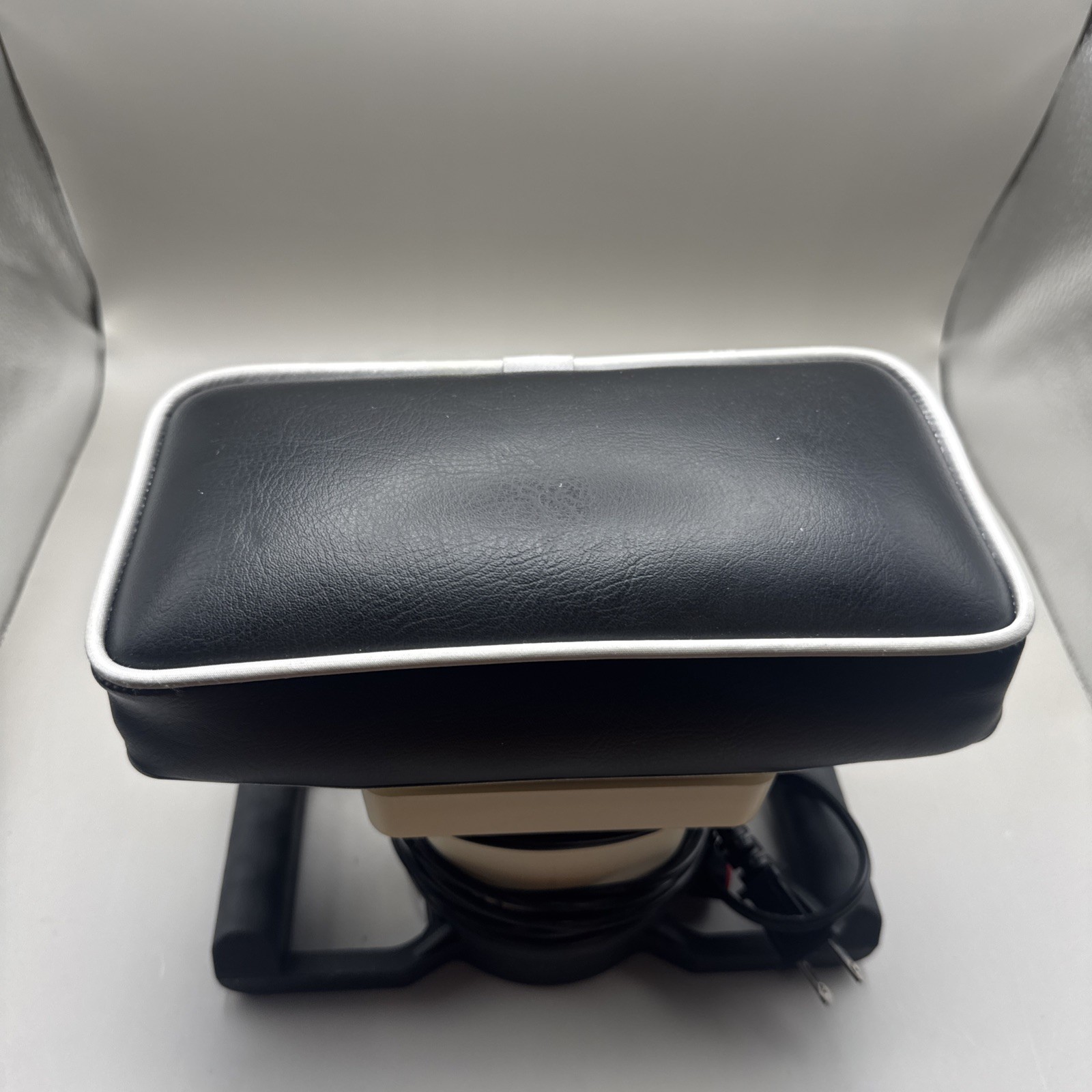 MED MASSAGER MODEL MMB05 DEEP TISSUE MASSAGER VARIABLE SPEEDS