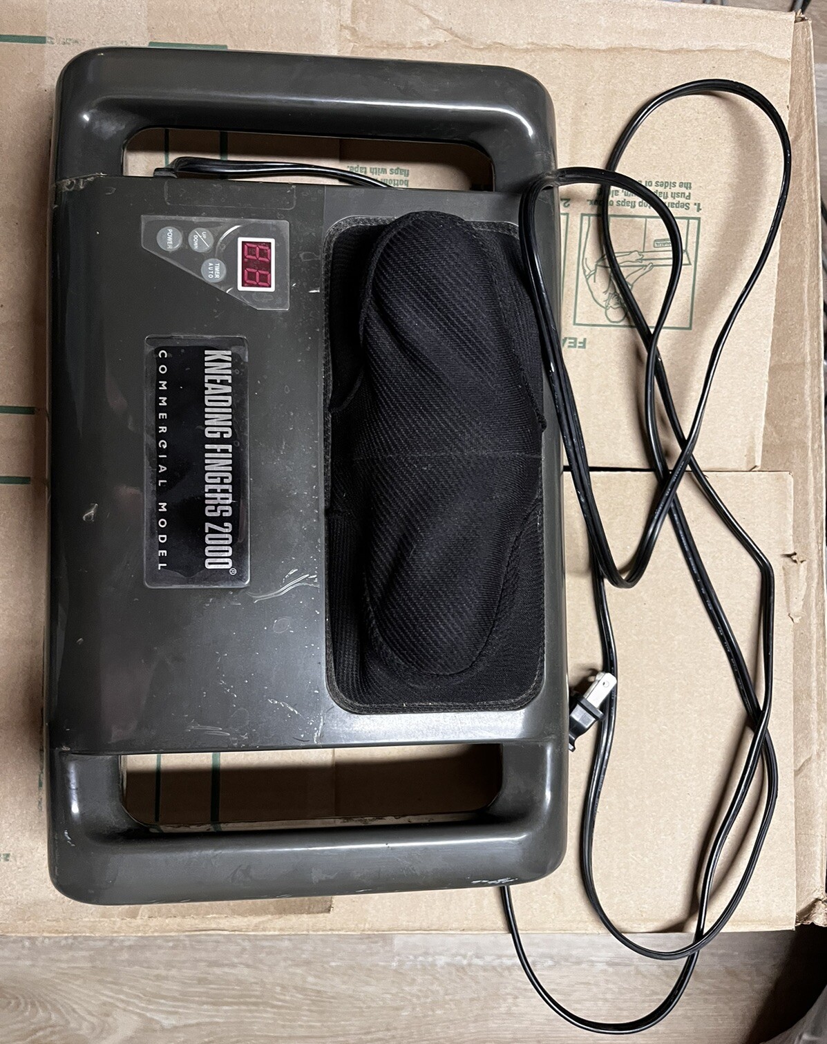 ✅Portable Kneading Fingers 2000 Commercial Model CS-708 Neck Back Massager