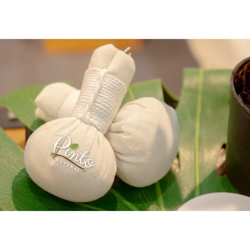 PINTO NATURAL Thai Herbal Massage Ball Size 50g, 100g, 200g.