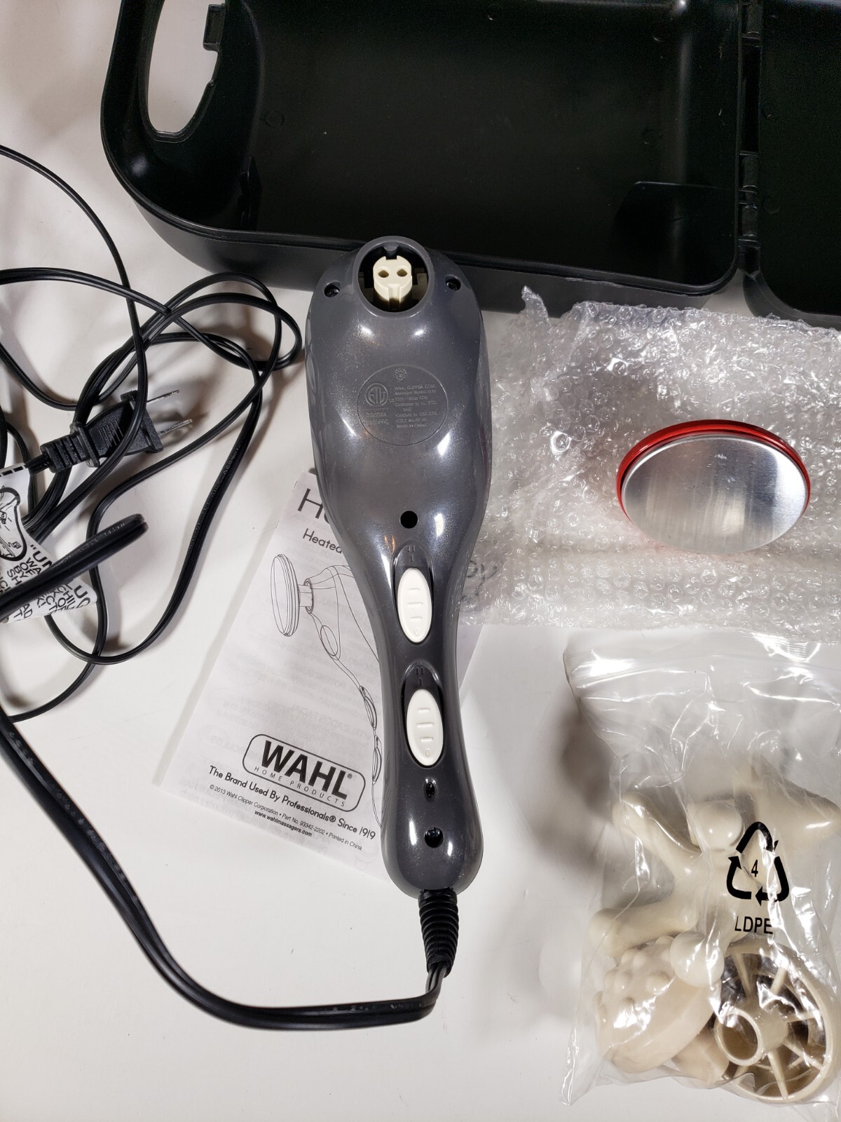 WAHL Handheld Heat Therapy Massager with Storage Case Attachments Tested Working