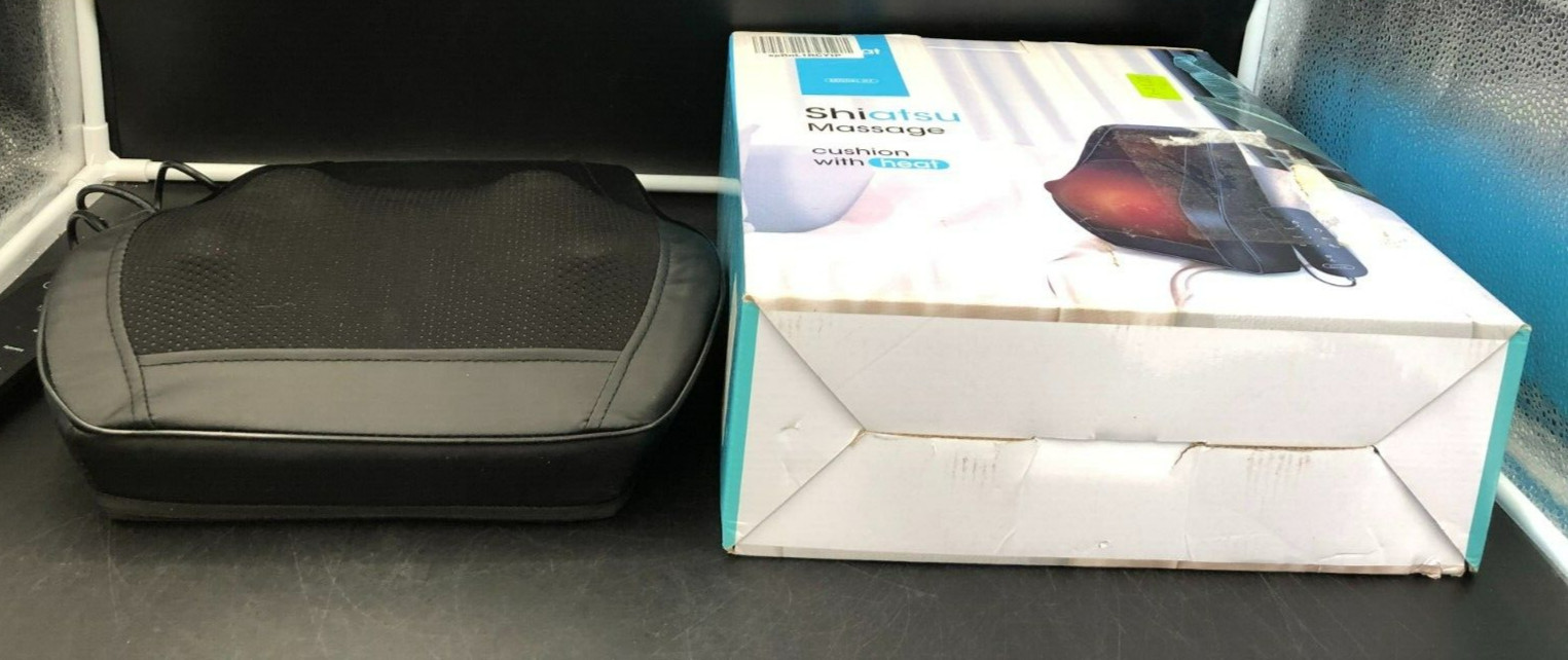 BORIWAT R7: Shiatsu Back Massage Cushion with Heat *OPEN BOX*