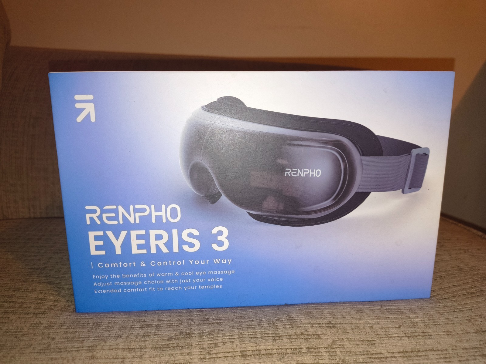 eye massager with heat and cooling
