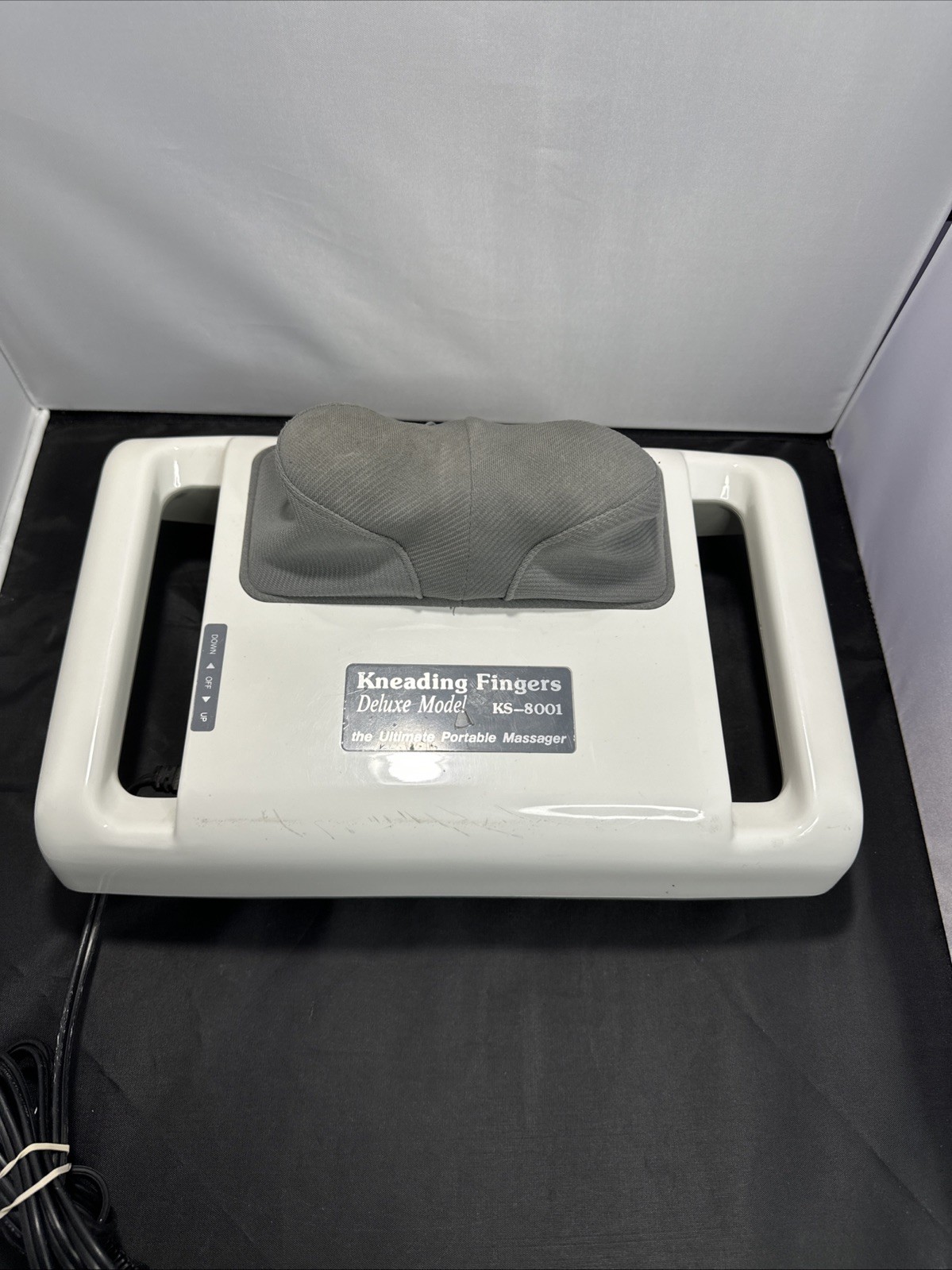 Kneading Fingers Deluxe Model KS-8001 Ultimate Portable Massager Tested & Works