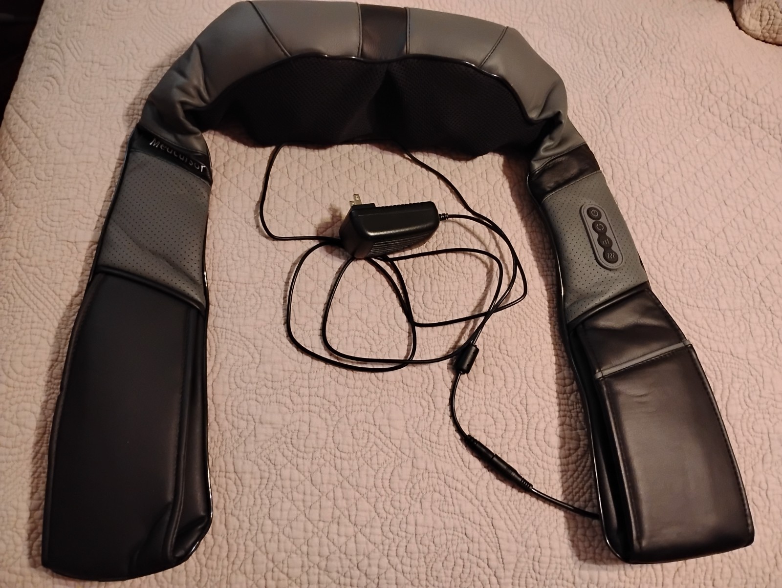 Medcursor Shiatsu Neck & Shoulder Massager, Missing auto power adapter.