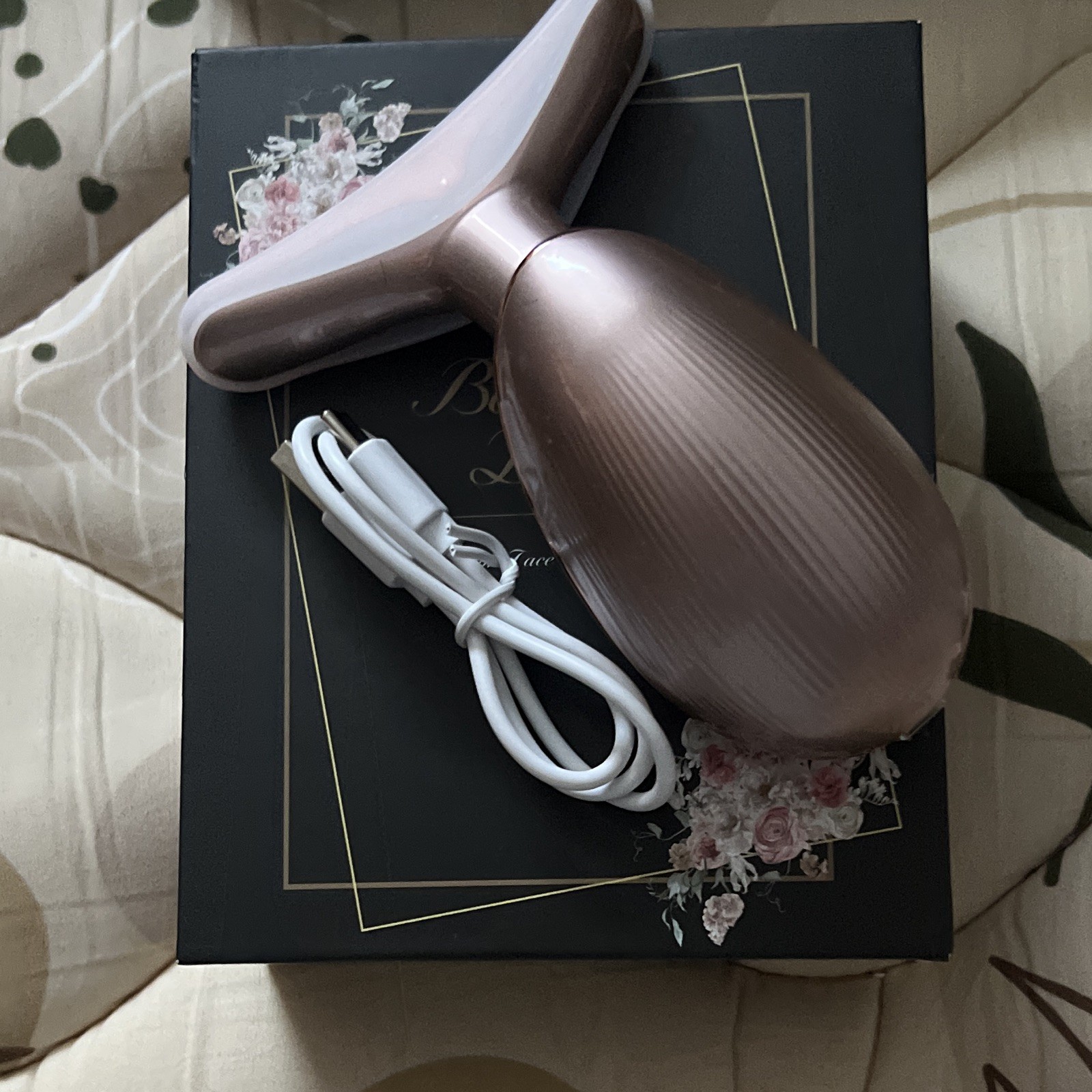 7 Color Beauty Device Face & Neck Massager, Pink, Cordless Handheld USB