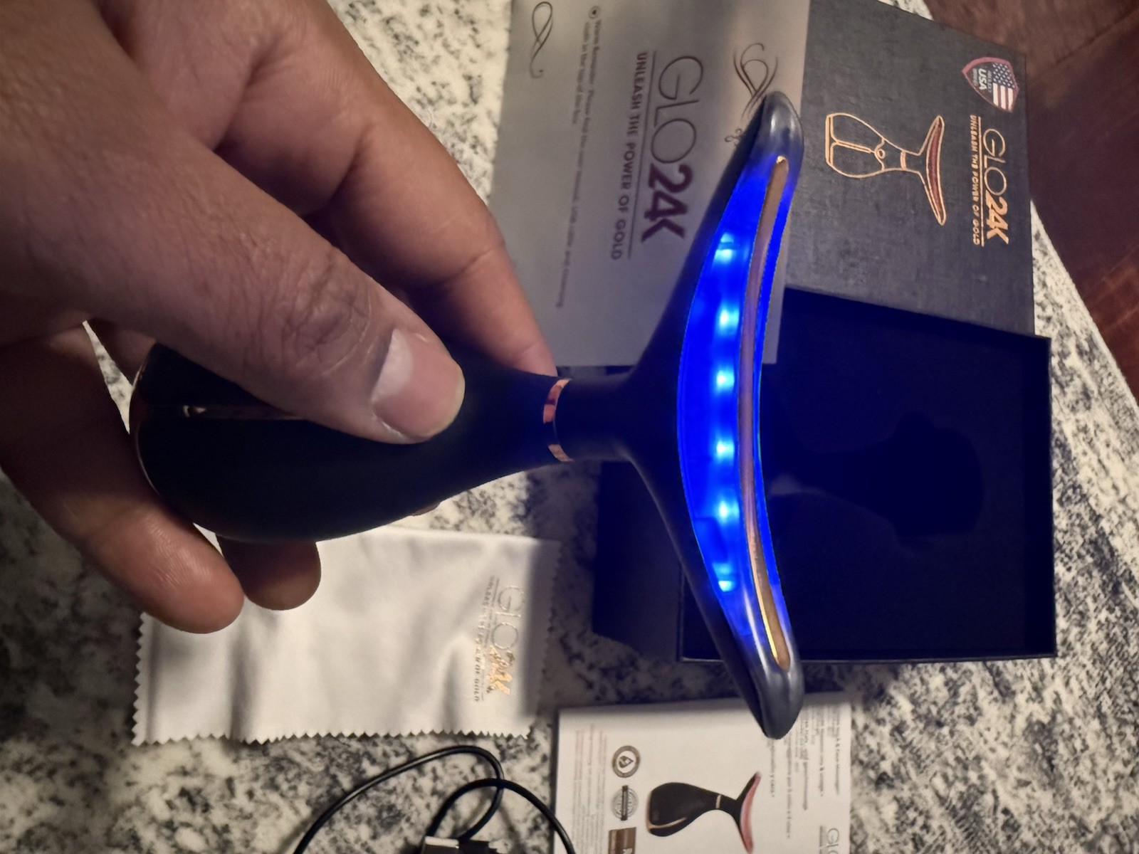 GLO24K Neck & Face Massager LED Thermal Vibration Light Therapy 3 Colors OB