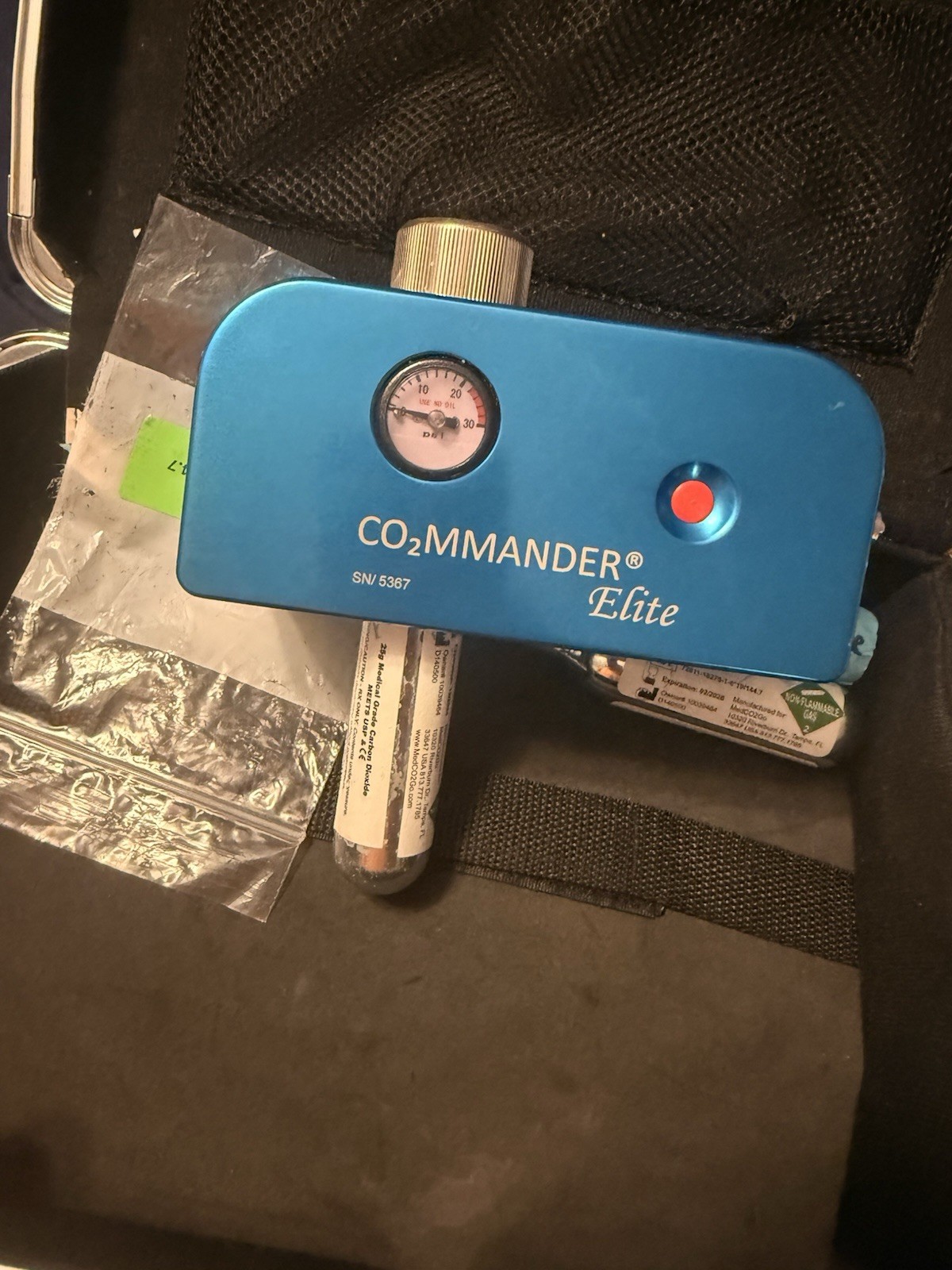 Commander c02