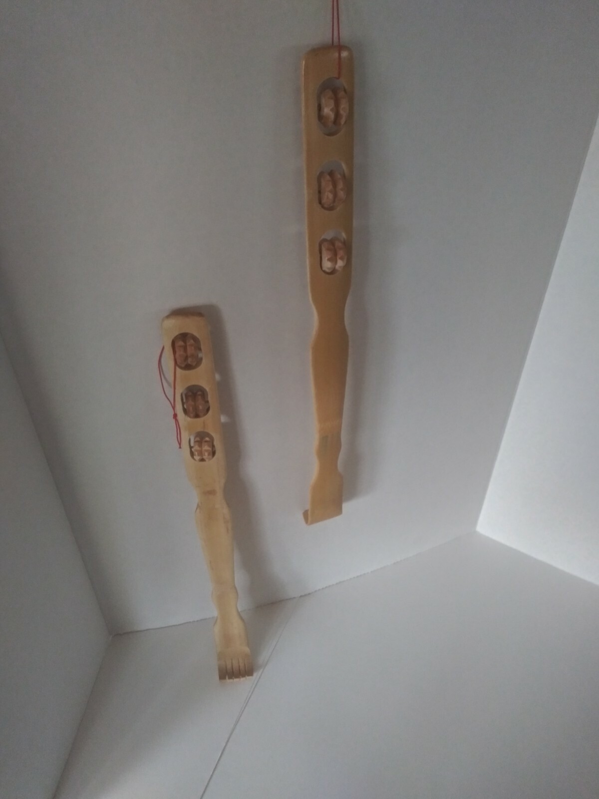 2×18″ Bamboo Wooden Itch Therapeutic Back Scratcher Massage Rollers US Seller