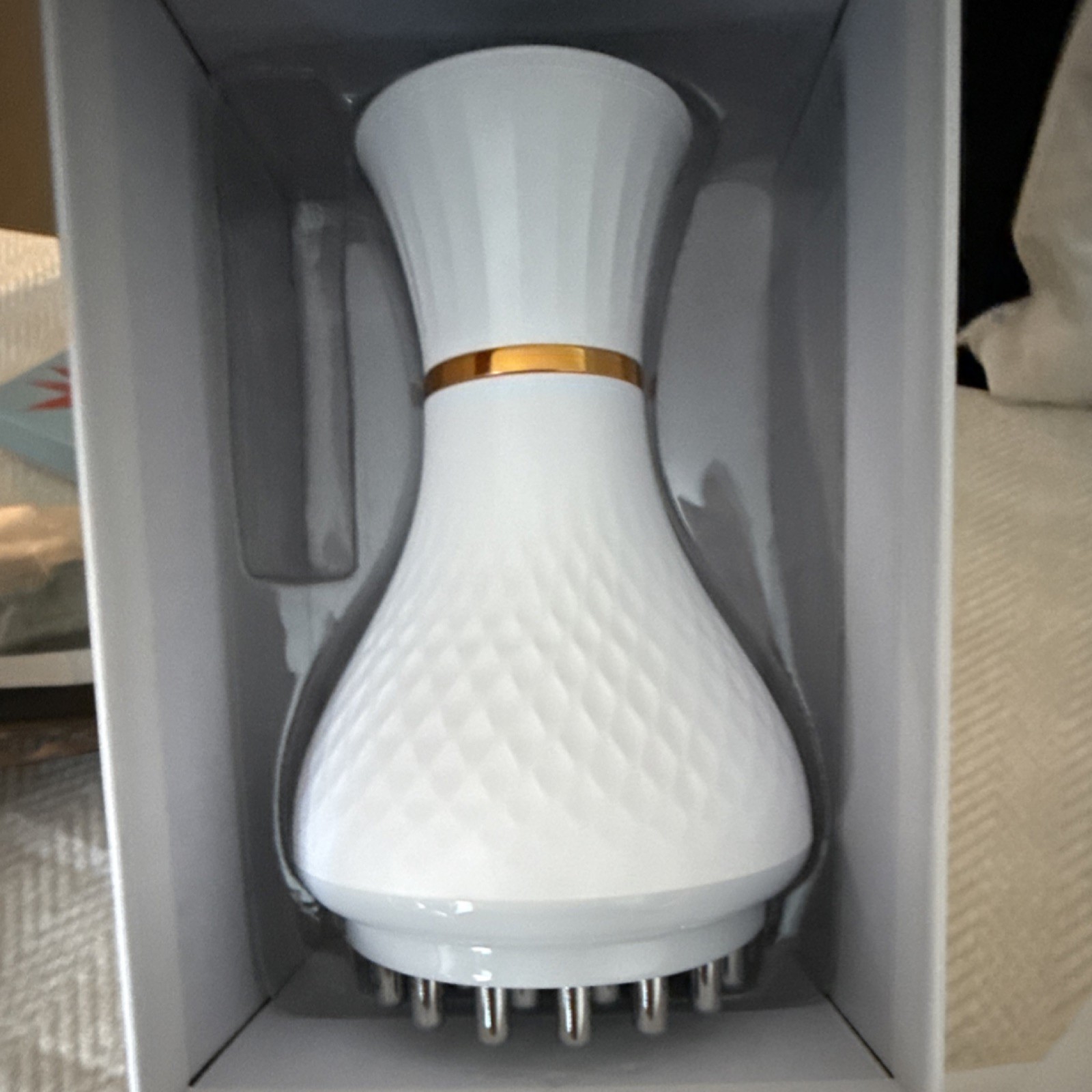Anti-Cellulite Massager with Vibration, Heat, Microcurrent, Red Light