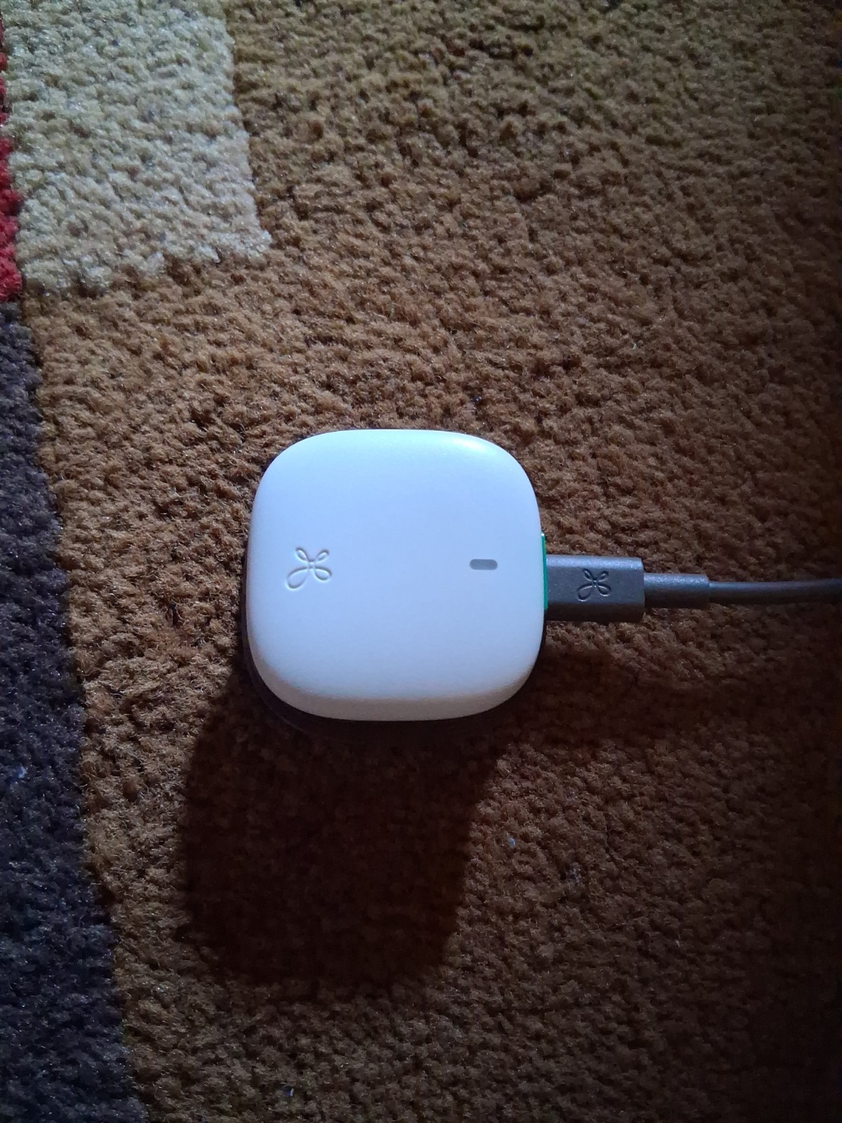 Hinge Health Enso 3 Wireless TENS Muscle, Pain, & Nerve Therapy + Gel Pads