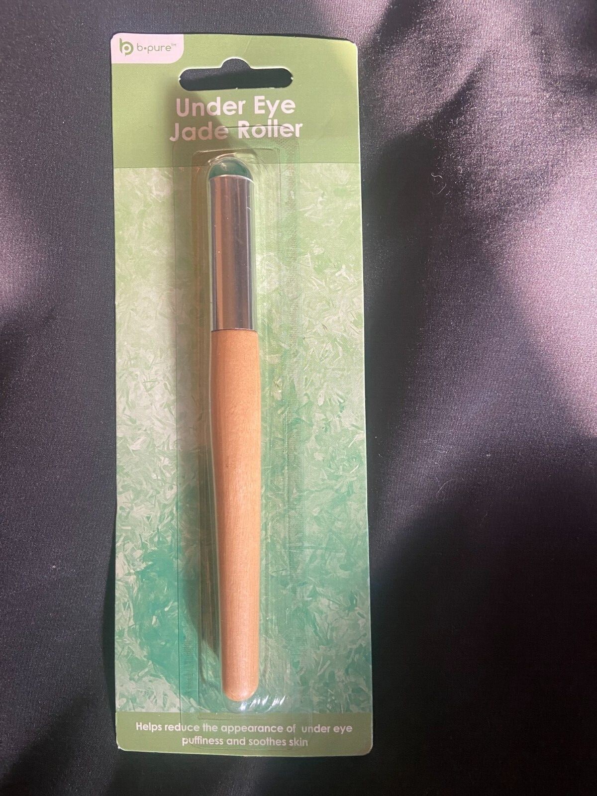 UNDER EYE JADE ROLLER B-PURE HELPS REDUCE UNDEREYE PUFFINESS 