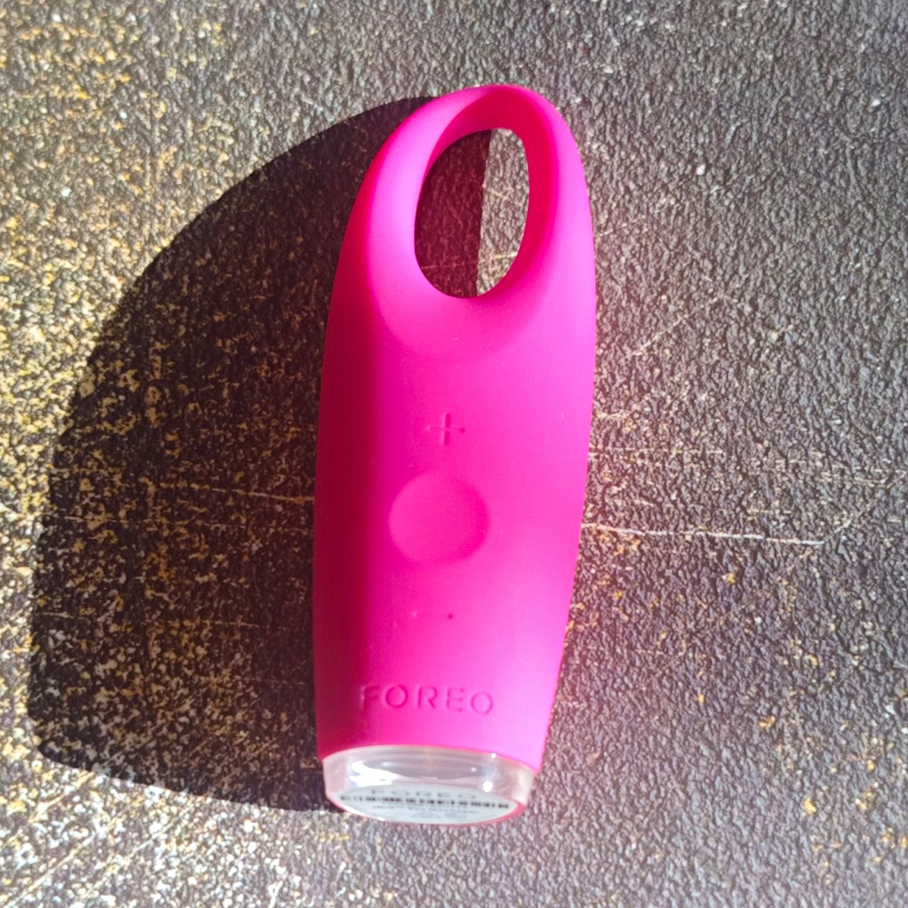 FOREO IRIS Electric Eye Massager Pink Vibrating Rechargeable Silicone