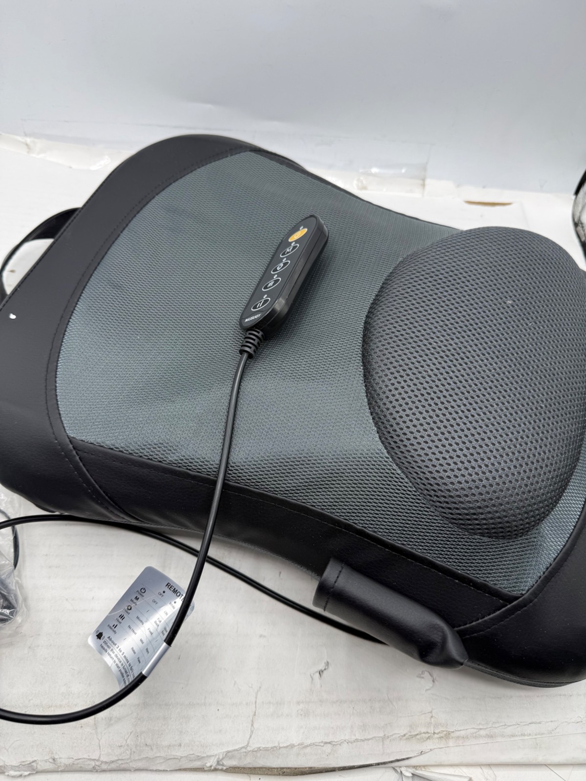 Musugy Shiatsu Back Massager with Heat : Up and Down Rolling Massage – Electric