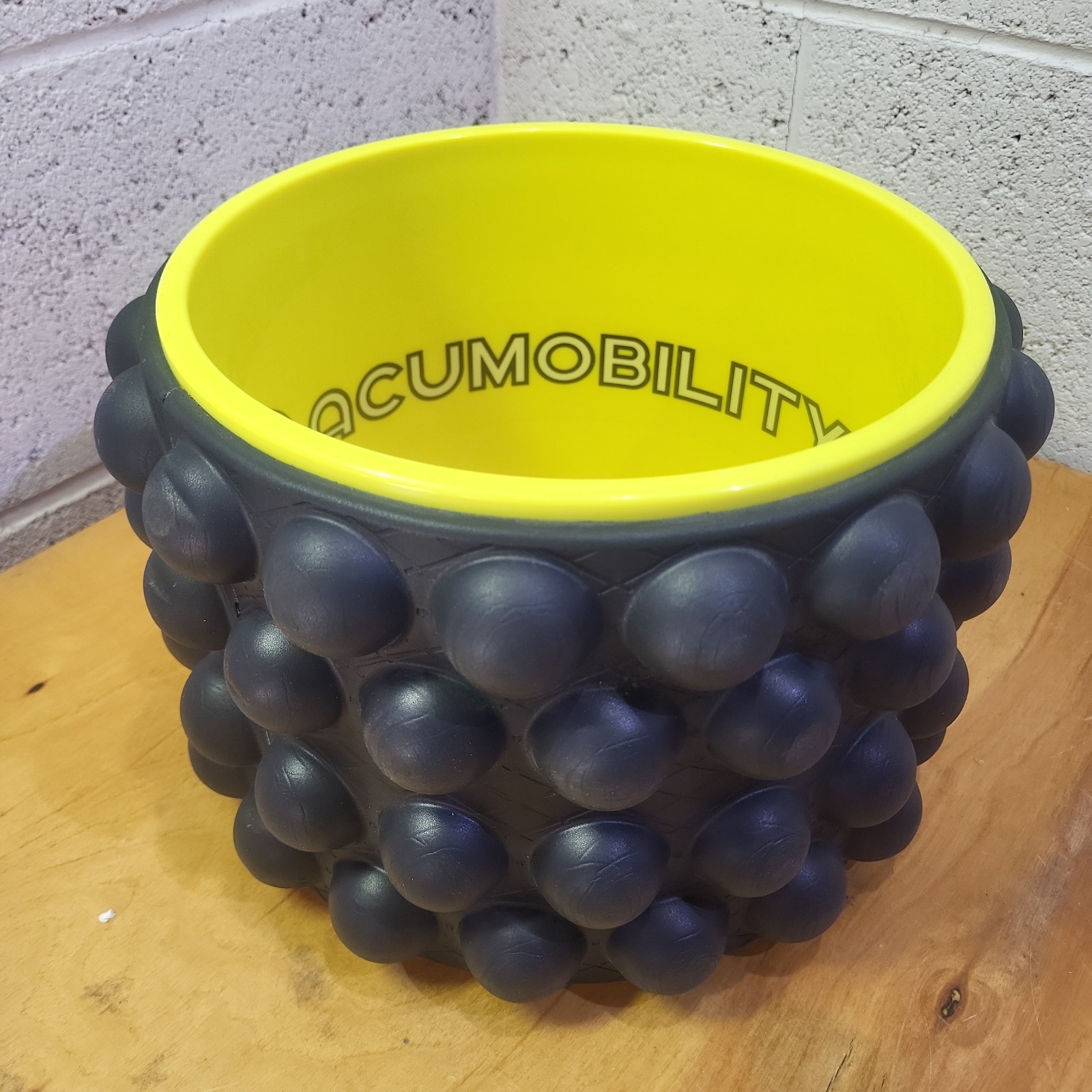 Accumobility The Ultimate Back Roller Exercise Yoga Wheel Black Yellow 11″ x7″