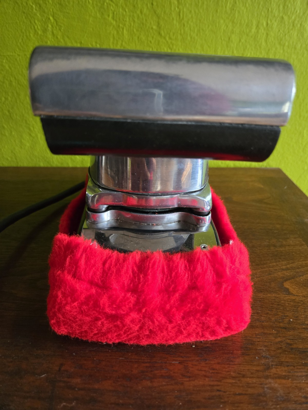 Vintage Jeanie Rub Massager Electric w/ Vinyl Carrying Case – Works great!