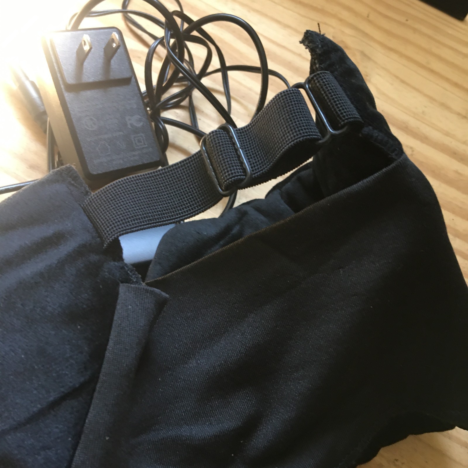 Black Heated Electric Head Wrap Size M With Power Adapter and Controller