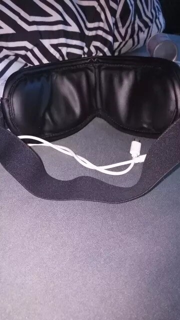Electric Eye Massager Bluetooth , Masajeador de ojos con calor en blanco