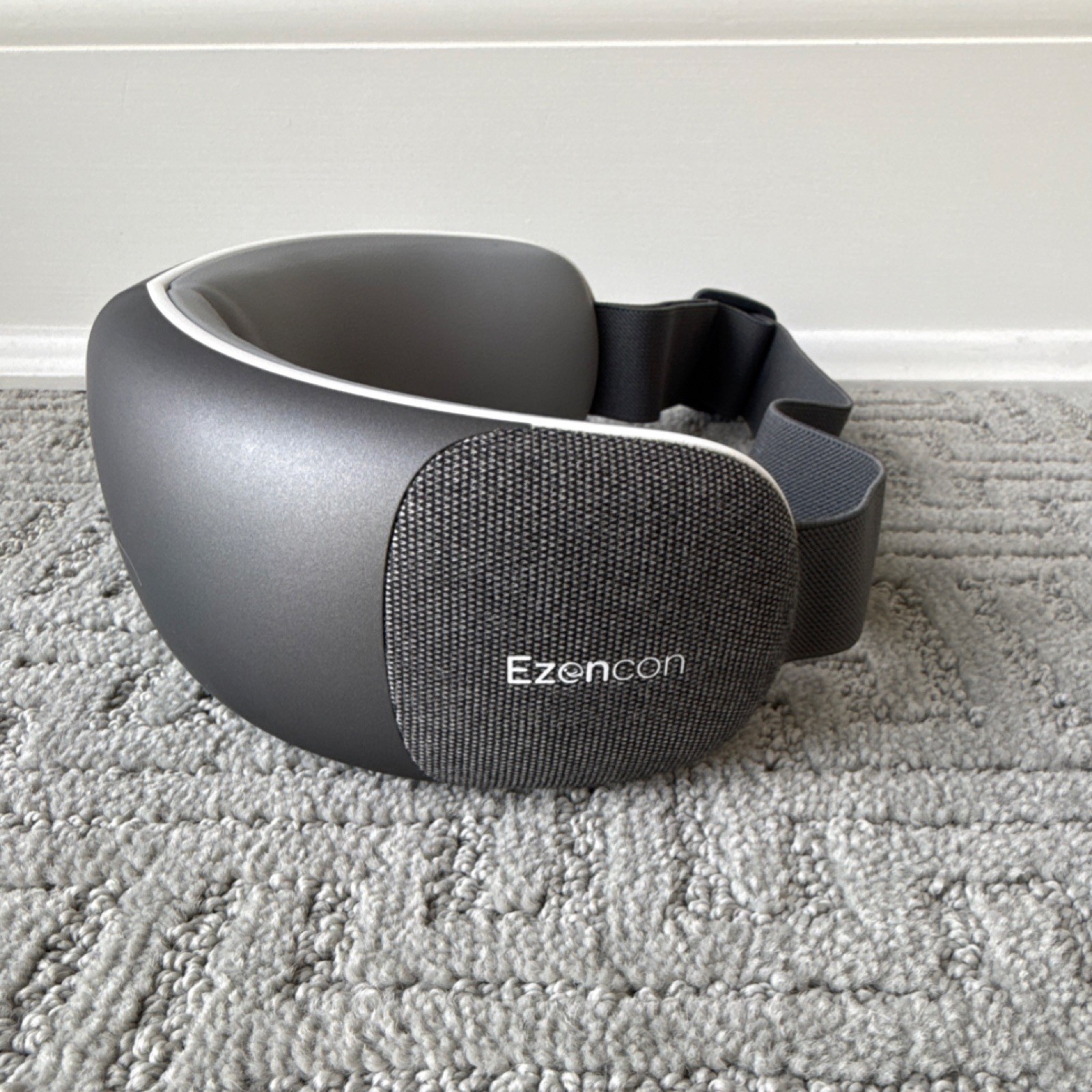 Ezencon K12P Electric Eye Massager Heated Music Lightweight Gray DC 5V