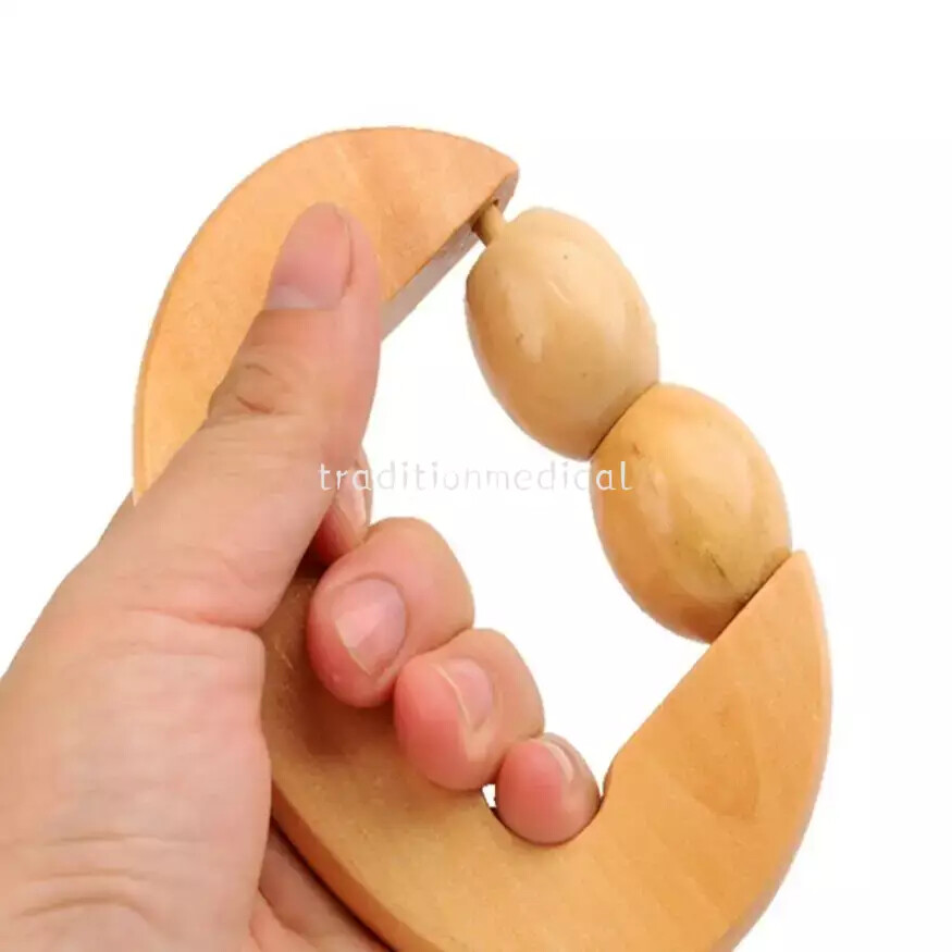 The new wooden massager two ball roller mixed batch of portable massage body