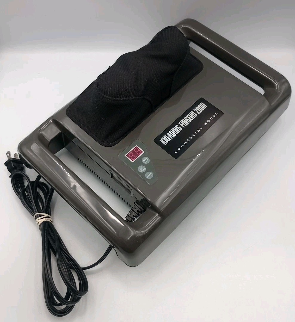 KNEADING FINGERS 2000 Portable Neck Massager Commercial Model CS-708 WORKS GREAT