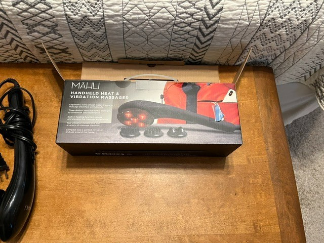 Mahli Handheld Heat & Vibration Massager