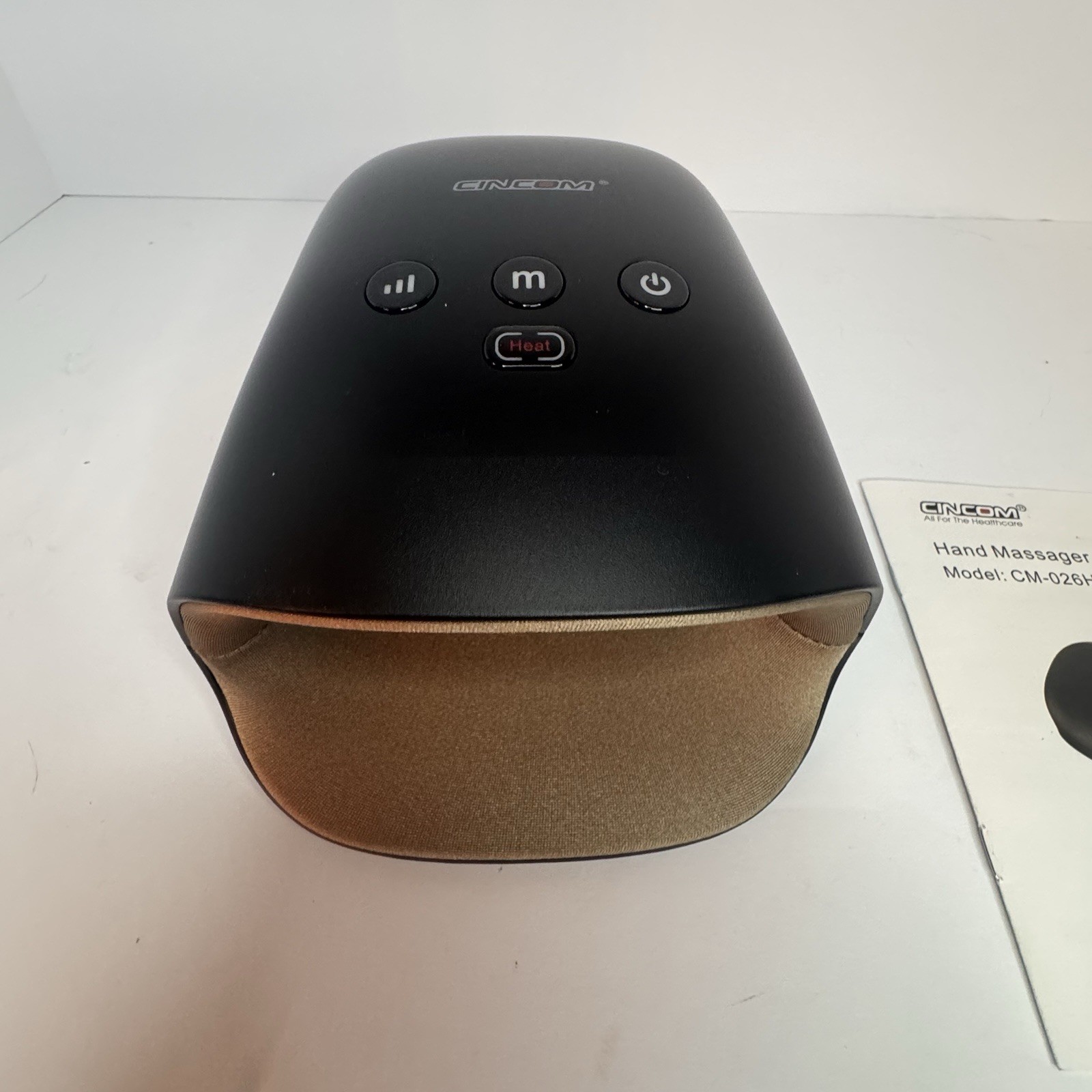 Cincom Hand Massager with Heat CM-026H-BL Cordless Black NEVER USED With charger