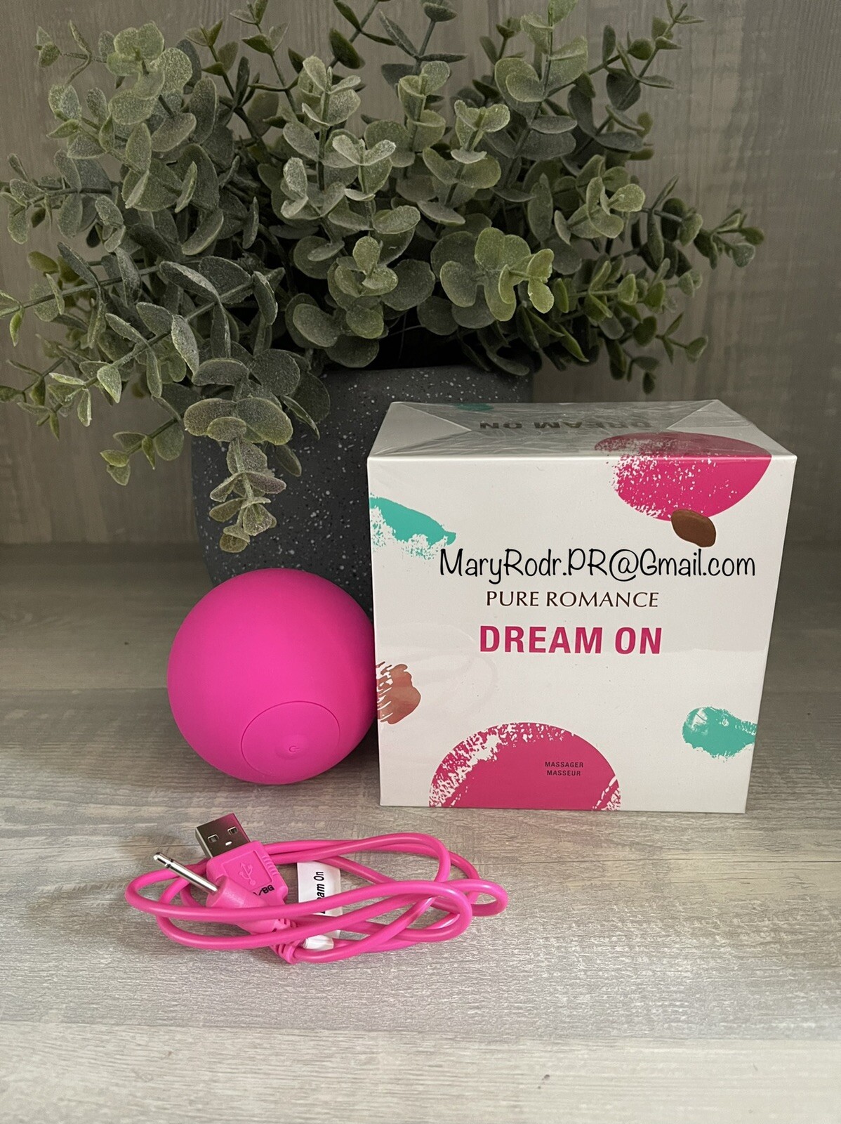 Dream On Ball VIBRATING MASSAGER Pure Romance