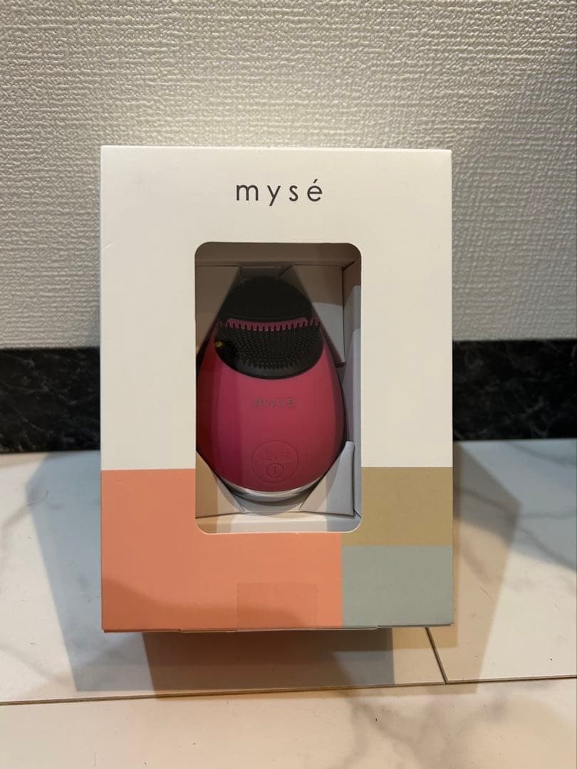 YAMAN mysé Facial Cleansing Brush Lift & EMS Skin Care, Waterproof, Rose