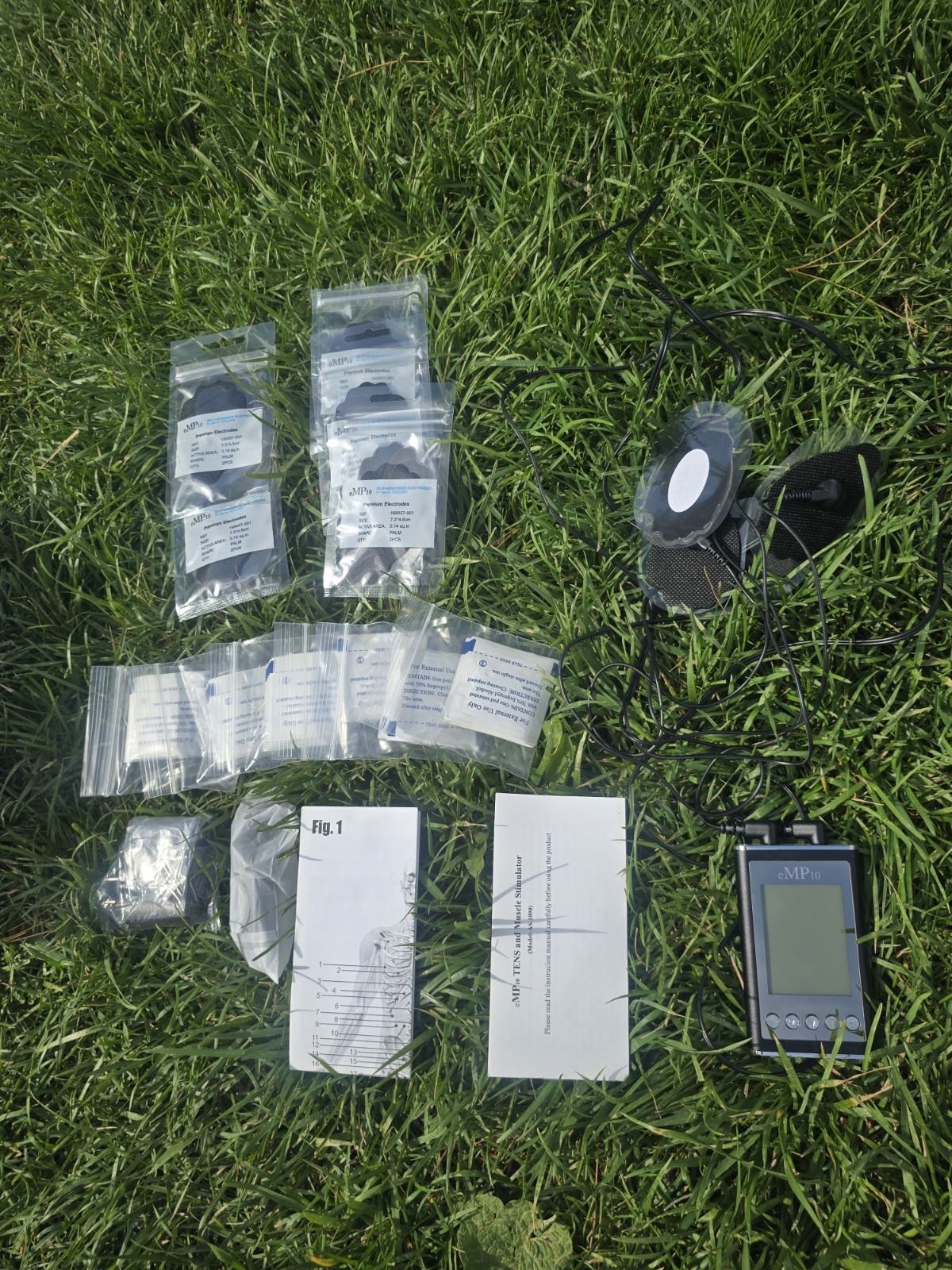 eMP10 Tens EMS Portable Muscle Stimulator AS1000 w/Pads & Charger Pain Reliever