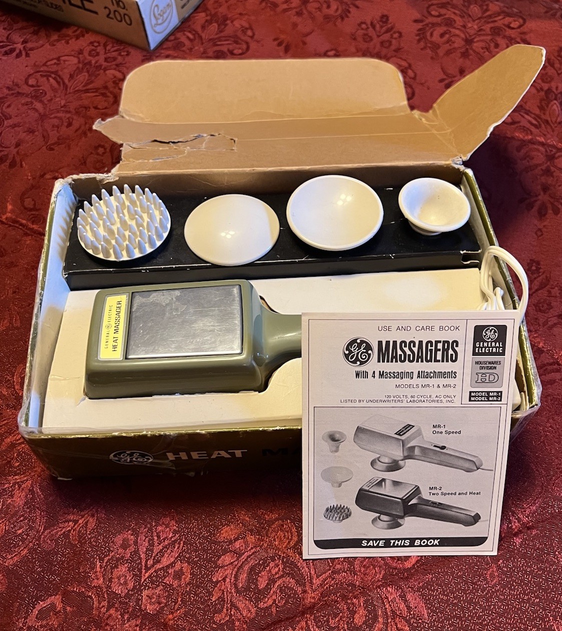 GE VTG Heat Massager Vibrator MR-2 Box & Attachments vibrating 1970’s