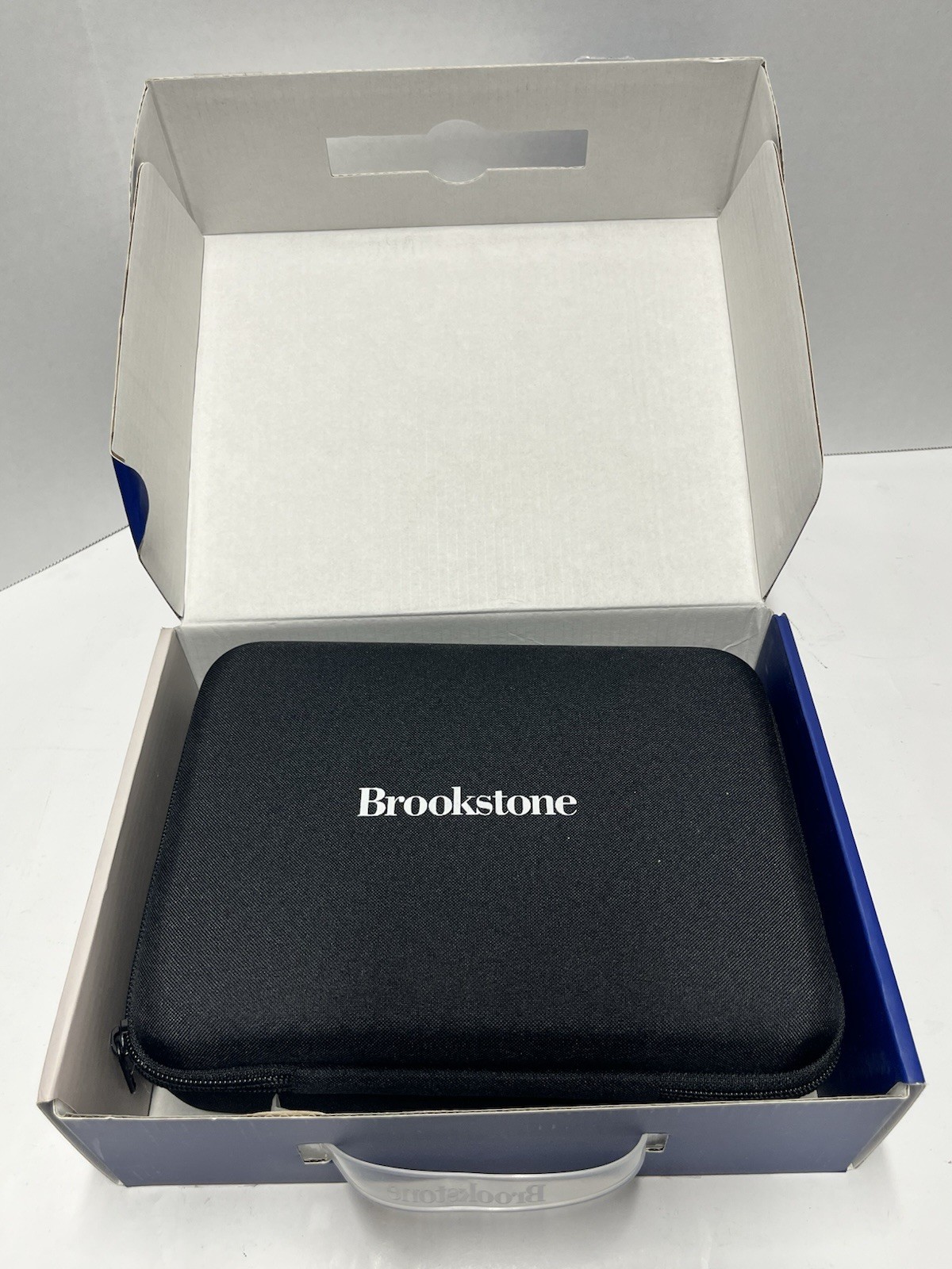 Brookstone Cordless & Rechargeable Cordless Percussion Massager 4 Heads