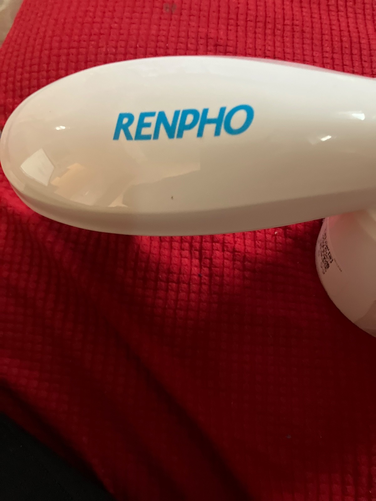 Renpho Cordless Massager Model: EM-2016C White, long reach and versatile