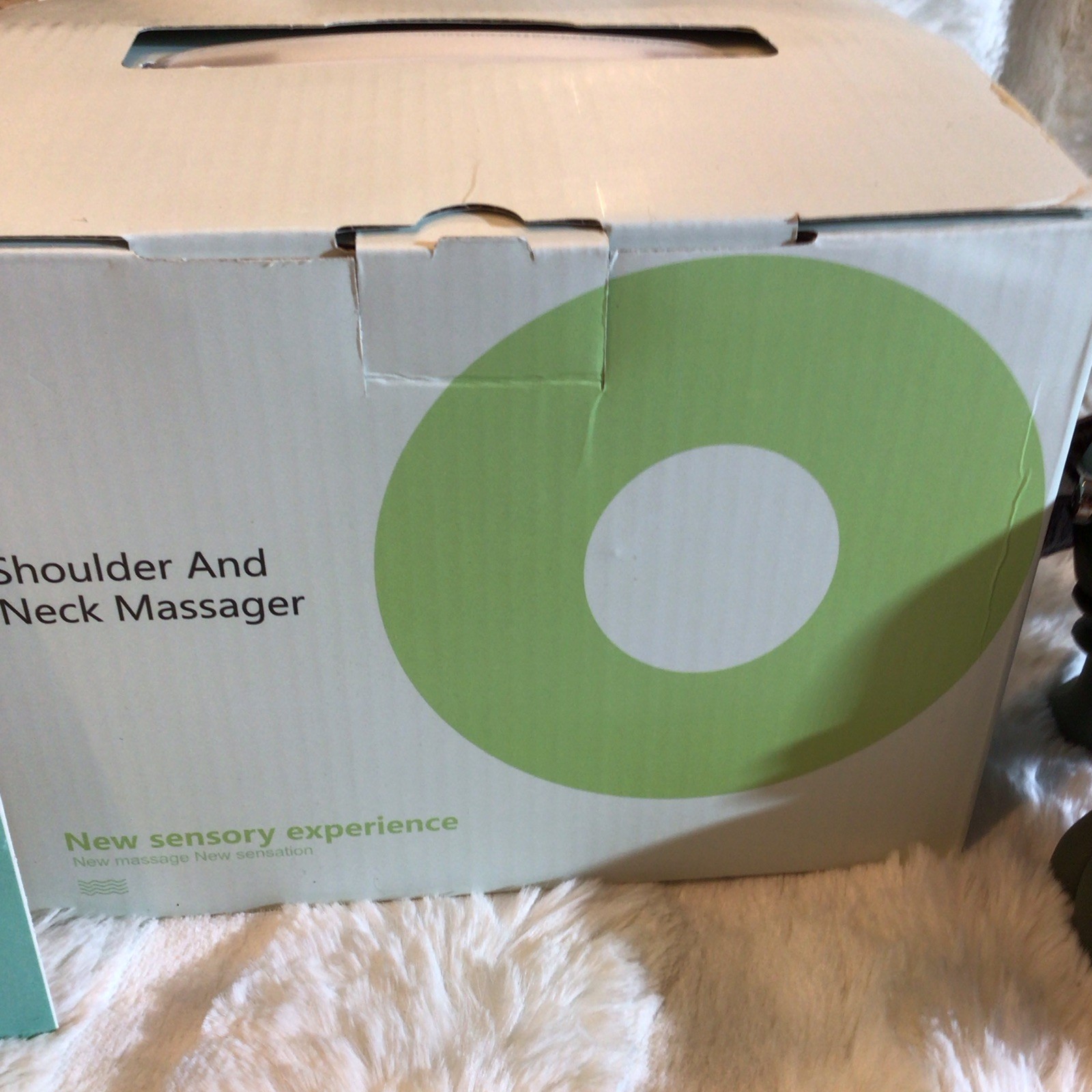 Shoulder & Neck Massager Green Lightweight Kneading 4 Heads Battery/USB 5V