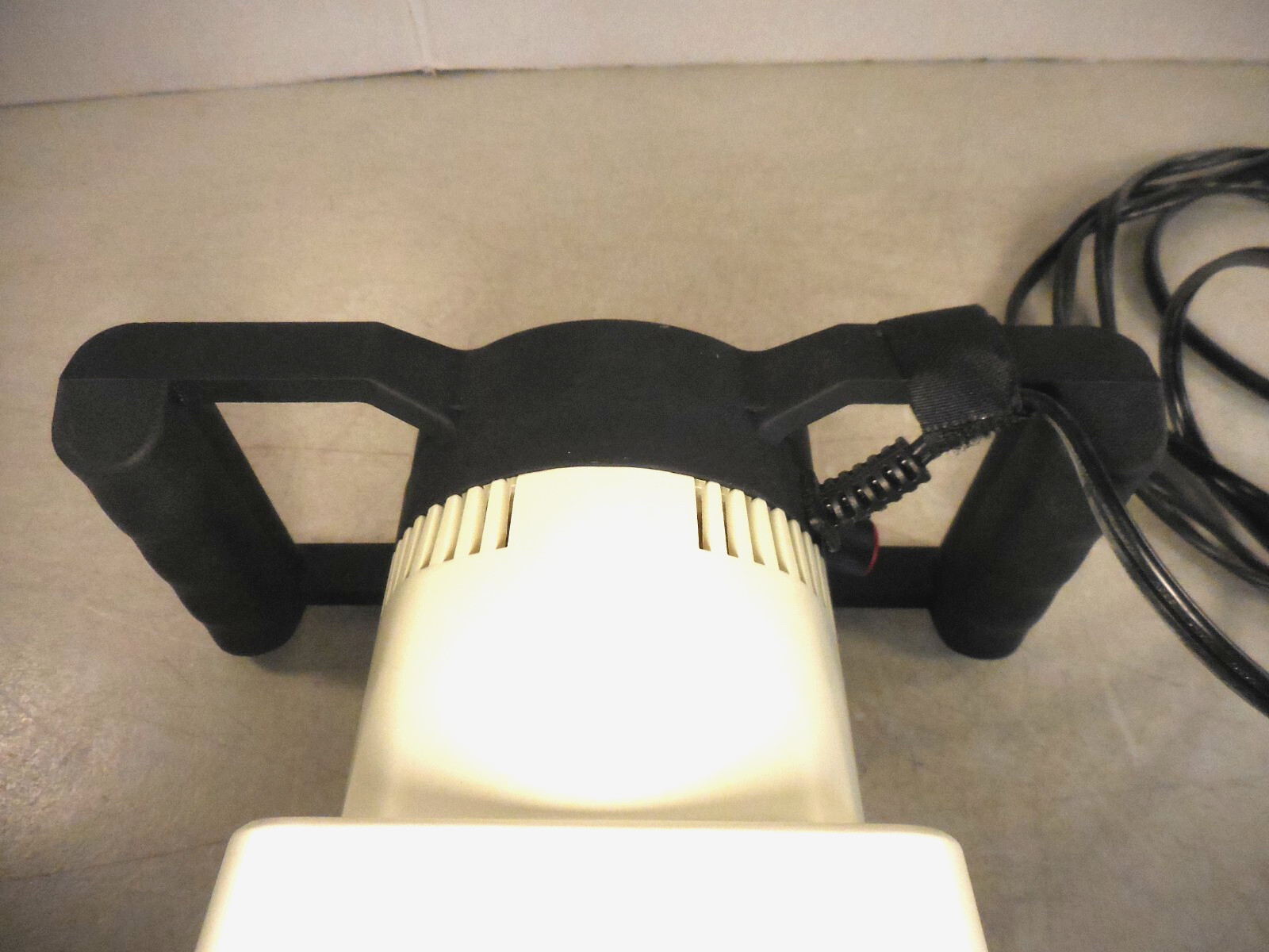 Med Massager MEDMassager MMB05 Variable Speed 120V WORKS CLEAN*