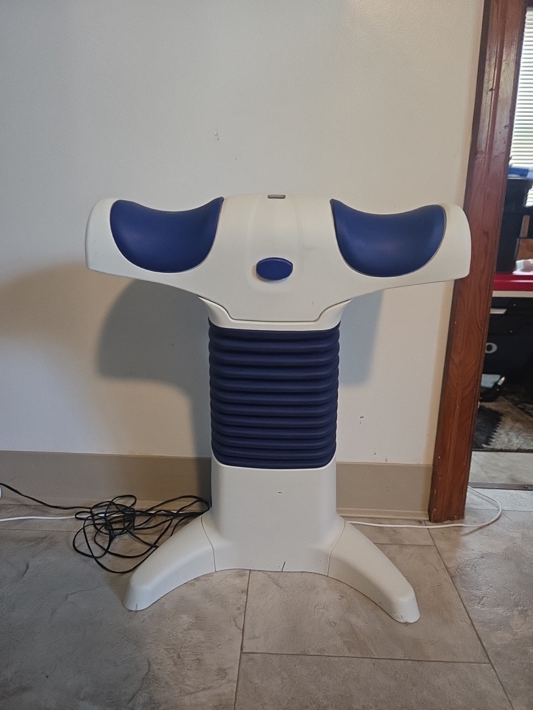BACK2LIFE Continuous Motion Massager Back Pain B2L Back To Life Working