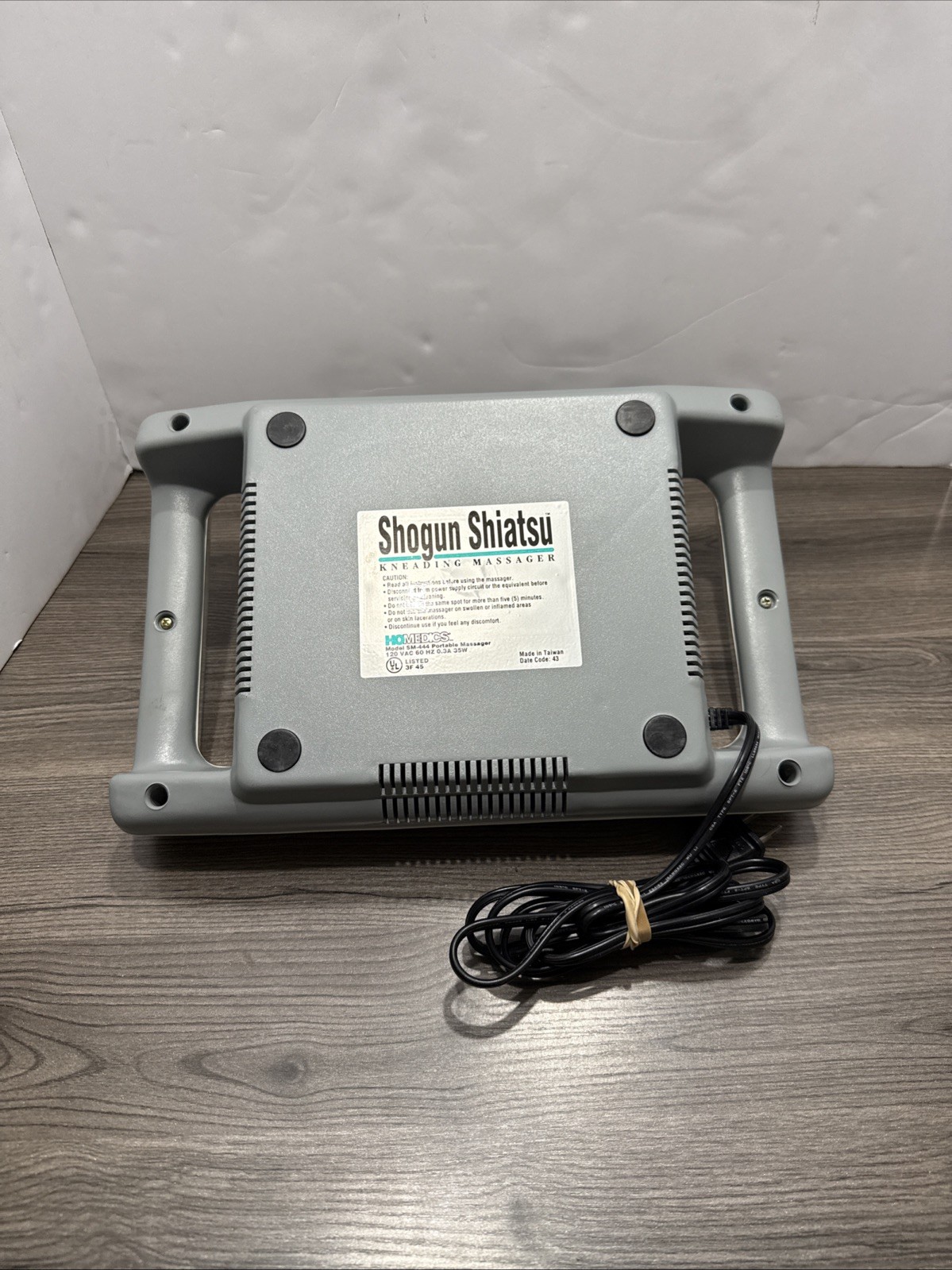 Shogun Shiatsu Kneading Massager Model SM-444 Portable Massager HoMedics – WORKS