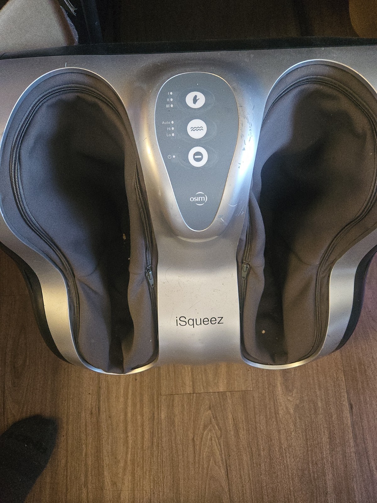 OSIM iSqueez Heated Kneading Foot Massage Machine Corded Black/Silver
