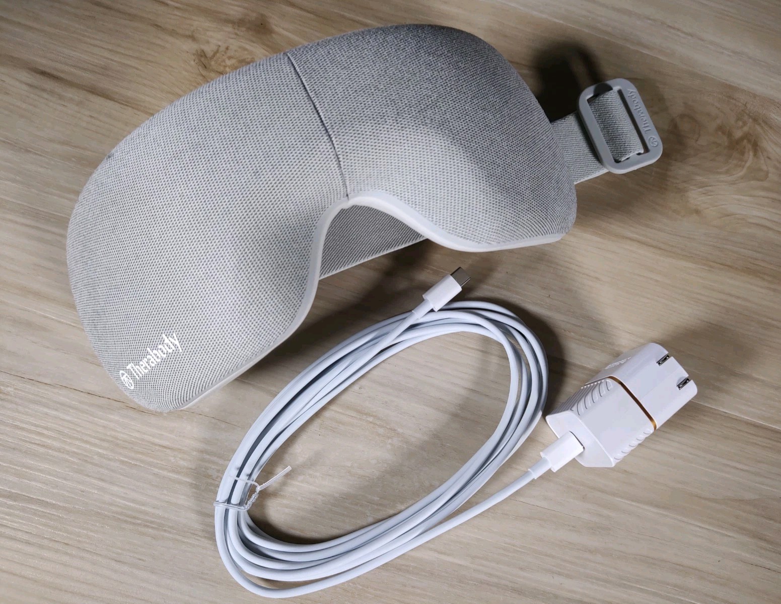 Therabody SmartGoggles Gen 1 White Eye Massager Rechargeable USB-C 20W Charger ✅