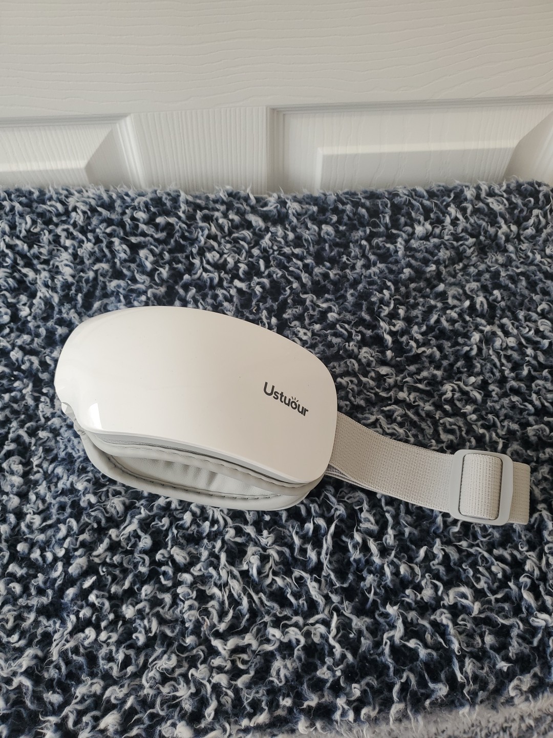 Ustuour Eye Massager Model UD-300 With Manual And Carry Case