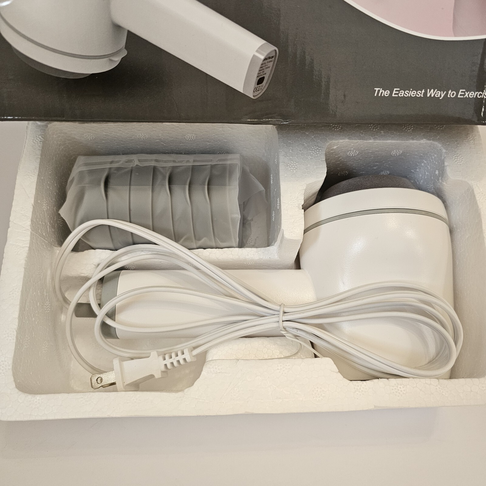 HEAMAVIN Body Sculpting Machine Cellulite Massager with 8 Massage Accessories