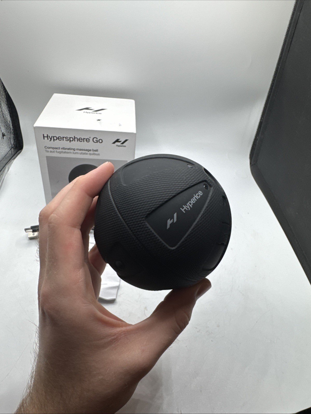 Hyperice Hypersphere Go Compact Vibrating Massage Ball w Charger & Stand ~ Works